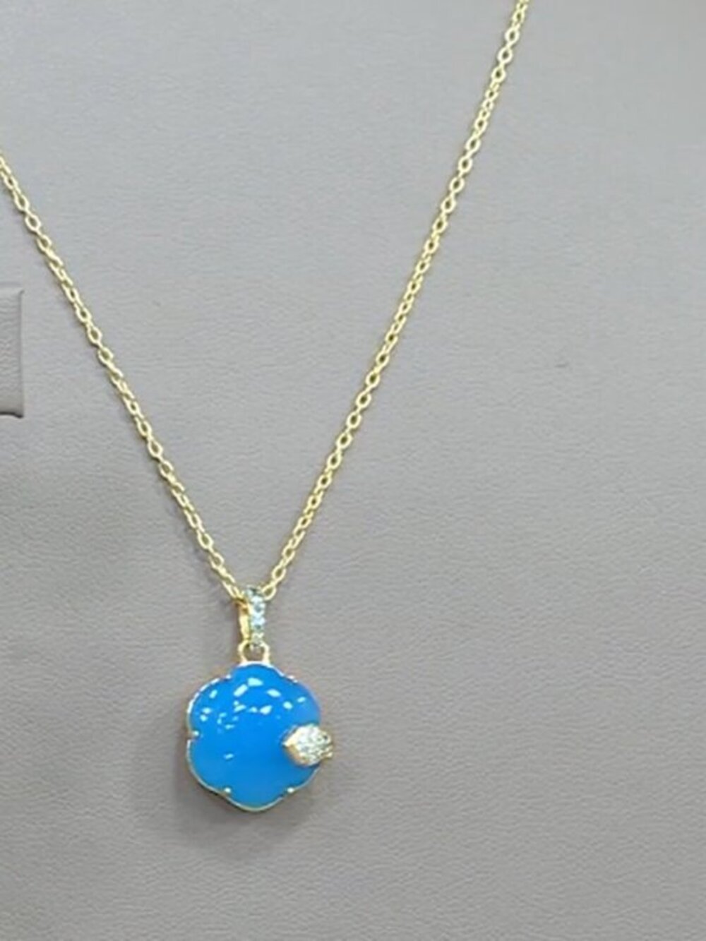 Rarities Carol Brodie Blue Chalcedony & Blue Topaz Flower Pendant with Chain NWT